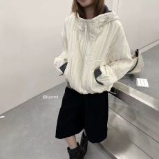 批发2025秋装新款宽松<b class='q'>显瘦</b>连帽薄棉短<b class='q'>外套</b>女休闲小个子夹克上衣