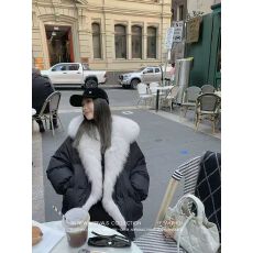 批发七七Chic 2025秋冬<b class='q'>新款</b>白鸭绒<b class='q'>羽绒服</b>女短款狐狸毛皮草毛领外套