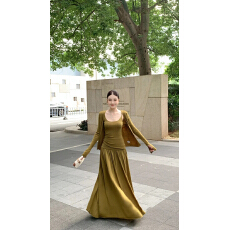 批发已到货  春季于佳含羊毛初秋绿色针织背心开衫套装半身裙三件套