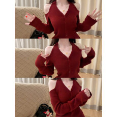 批发已到货  红色设计感<b class='q'>镂空</b>露肩挂脖V领<b class='q'>针织衫</b>女韩系漂亮绝美上衣