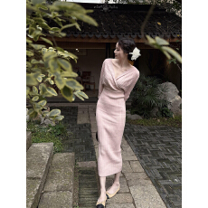 批发已到货 V领针织连衣裙女春<b class='q'>秋</b>新款包臀裙长裙收腰气质裙子女