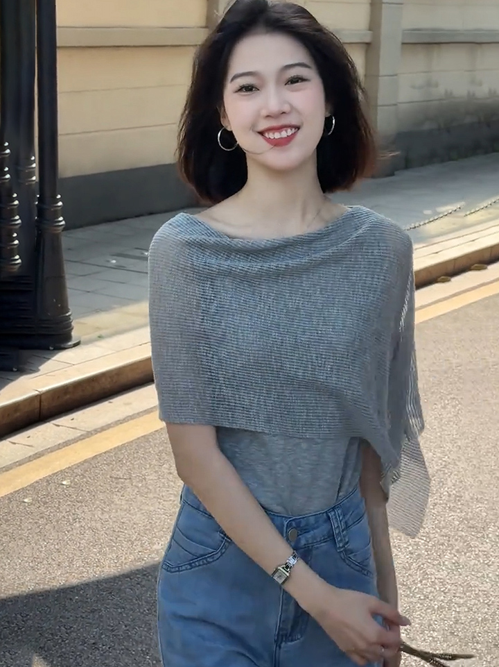 있음 도착 한 부서 숄 패치워크 니트 스웨터 여성 2026 년 여름 새로운 디자인 페이크 레이어드 스택 착용 맨위