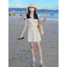 批发已到货  夏设计感冰丝收腰小飞袖短袖百褶裙套装女上衣裙子一套