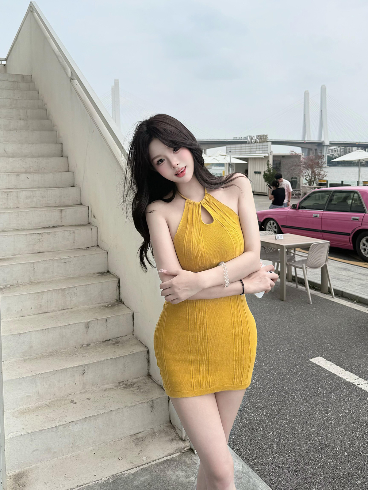 있음 도착 shop 주말 맑은 황색 행침 목 홀로우 아웃 여성 드레스 봄 여름 허리 수축 모직물 타이트 스커트 미니 스커트