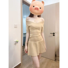 批发已到货 夏日小白花 针织套装女<b class='q'>春</b>夏季一字肩上衣百褶裙两件套