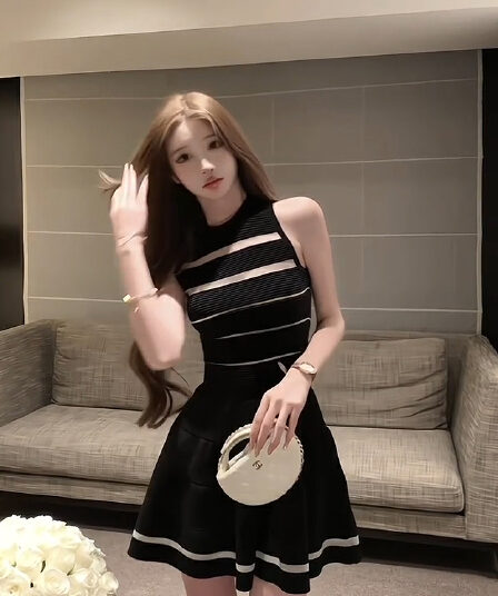 있음 도착 장 원 영어 같은 단락 망사 패치워크 홀로우 아웃 검정색 스트라이프 니트 여성 드레스 여름 새로운 민소매