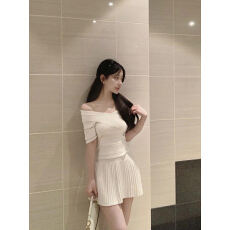 批发已到货 夏日小白花 针织套装女<b class='q'>春</b>夏季一字肩上衣百褶裙两件套