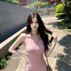 批发已到货 草莓软糖 粉色翻领无袖背心<b class='q'>连衣裙</b>女春夏<b class='q'>包臀</b>慢旅裙