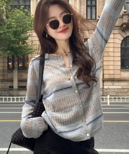 있음 도착 미니멀리즘 바람 라운드 넥 자카드 니트 오픈 가디건 여성 루즈핏 슬림해 보이는 고유 한 슈퍼 잘 생긴 싱글 줄 버튼 맨위