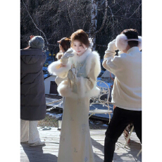 批发【岁岁年年】新中式<b class='q'>复古</b>马甲加绒刺绣旗袍连衣裙冬季套装女