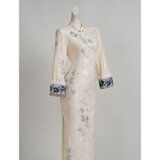 批发日常绝美冬季旗袍国风复古高端改良连衣裙新中式2025年新款年轻款