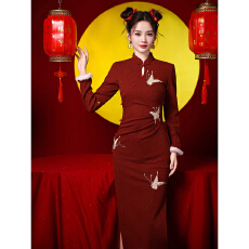 批发红色旗袍冬装加绒加厚冬季改良年轻款女新中式过年拜年服新年战袍