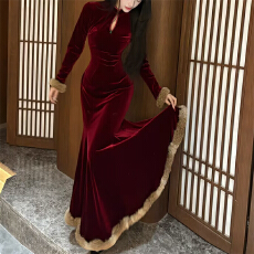 批发画报夫人原创重工丝绒兔毛鱼尾步步生莲旗袍 忘川迷红