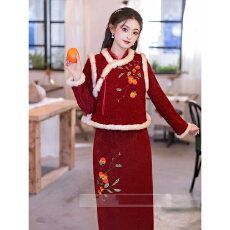 批发红色旗袍新中式国风马甲套装刺绣过年拜年服新年战袍<b class='q'>冬</b>季加绒加厚