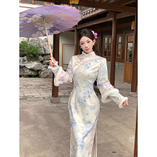 批发新中式国风厚款针织提花毛毛秋<b class='q'>冬</b>旗袍 清宫白羽紫花旗袍