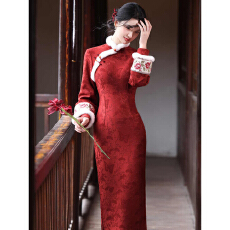 批发【一半清心】圣诞新年战袍高端红色长袖旗袍<b class='q'>冬</b>季加绒保暖日常百搭
