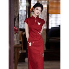 批发新中式红色订婚<b class='q'>旗袍</b>新娘敬酒服礼服气质年轻款高端大气显白上档次