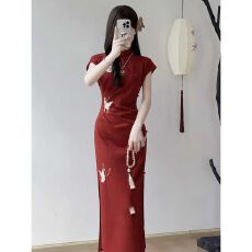 批发复古新中式红色<b class='q'>旗袍</b>敬酒服新中式<b class='q'>新娘</b>订婚礼服领证登记回门连衣裙