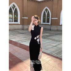 批发【瑶芳】新中式镂空蕾丝针织改良<b class='q'>旗袍</b>高级感修身显瘦日常<b class='q'>新款</b>