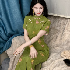 批发画报夫人自制新中式国风清冷感旗袍 绿衫芳容