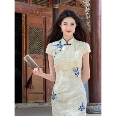 批发【蜿蜒】2026年新款新中式蝴蝶波点改良旗袍女<b class='q'>春</b>夏复古立领连衣裙