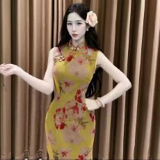 批发无袖新中式掐腰长款改良<b class='q'>旗袍</b>2026新款年轻款女日常上班可以穿夏季