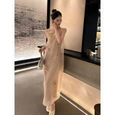 批发温柔风立领花朵无袖背心连衣裙女2026新款<b class='q'>夏</b>季宽松绝美巨好看长裙