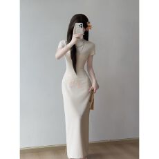 批发新中式国风改良旗袍<b class='q'>长裙</b>温柔风独特超好看蝴蝶修身<b class='q'>连衣裙</b>2026夏季