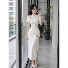 批发新中式旗袍女复古轻国风改良订婚敬酒服高端轻奢礼服日常可穿26夏