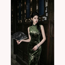 批发西风翠_早秋新中式气质温婉收腰显瘦日常优雅长款绿色旗袍女