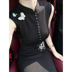 批发新中式改良旗袍女秋黑色蝴蝶刺绣无袖收腰2026新款日常可穿连衣裙