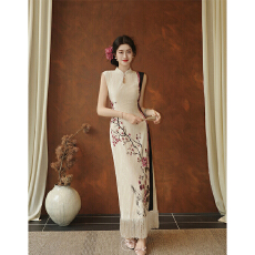 批发秀场花_新中式梅花丝绒旗袍女秋印花<b class='q'>流苏</b>无袖<b class='q'>连衣裙</b>