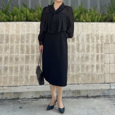 批发25春秋新款黑色荷叶边系结V领轻奢洋气收腰轻<b class='q'>职业</b>风<b class='q'>连衣裙</b>