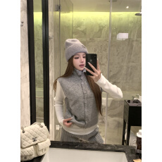 批发实拍实价 韩系灰色叠穿针织背心+白色打底针织衫+百搭麻花短裤