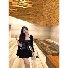 批发实拍实价 条纹内搭系带蝴蝶结抹胸上衣+黑色针织开衫蛋糕裙三件套