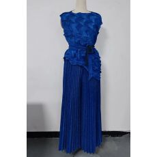 批发新款三宅<b class='q'>高端</b>跨境大码女装时尚套装<b class='q'>欧美</b>洋气显瘦褶皱两件套