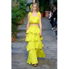 批发度假风性感褶皱蓬蓬吊带短款花苞上衣+<b class='q'>高腰</b>显瘦荷叶边蛋糕裙套装