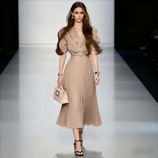 批发西装连衣裙新款名媛<b class='q'>职业装</b>气质女神范收腰百褶长裙显瘦显高