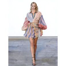 批发新款时尚小众条纹拼接度假风翻领灯笼袖度假风连衣短裙