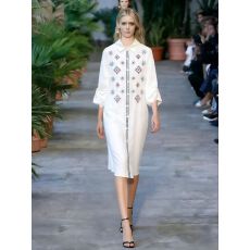 批发韩国chic春季复古民族风刺绣花朵单排扣撞色宽松喇叭袖<b class='q'>连衣裙</b>长裙