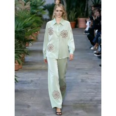 批发新品 女装 <b class='q'>欧美</b>风时尚魅力感花朵纹理衬衫+阔腿裤俩件套