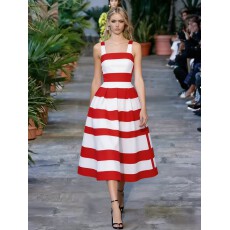 批发古早感条纹赫本风抹胸大裙摆<b class='q'>连衣裙</b>女千金风蓬蓬伞裙