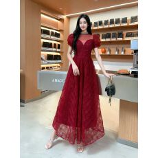批发在逃公主晚<b class='q'>礼服</b>新款新娘结婚订婚蕾丝<b class='q'>敬酒</b>服轻奢小众泡泡袖粉
