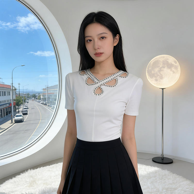 여름 켜기 새로운 Chic V넥 다이아몬드 세팅 몸매 가꾸기 슬림해 보이는 디자인 센스 빛 럭셔리 여성 셔츠 반팔 패션 작은 셔츠 지금 s-3xl
