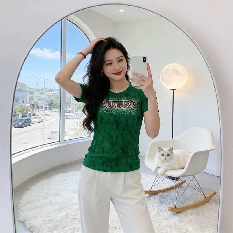 여름 새로운 홀치기 염색 반팔 티셔츠 여성 몸매 가꾸기 핫픽스 슬림해 보이는 외국 가스 다용도 품격 연령 감소 맨위 기본 셔츠