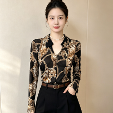 批发秋轻奢复古印花<b class='q'>网纱</b>女长袖V领修身显瘦弹力上衣气质百搭打底衫T恤