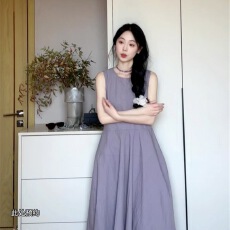 批发简约紫色无袖<b class='q'>背心连衣裙</b>子女夏季2025新款超好看通勤收腰度假长裙