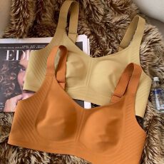 批发2026早春新款爆款柔软绒毛散发热量无痕<b class='q'>文胸</b>带胸垫显瘦吊带背心女