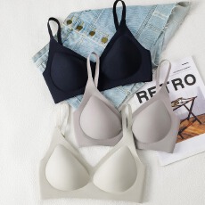 批发2026早春新款爆款无钢圈零压力露背无痕内衣带胸垫显瘦吊带背心女