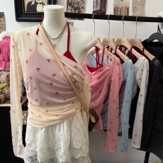 批发假两件露肩挂脖长袖T恤女春夏蝴蝶结印花甜辣妹修身薄款罩衫上衣